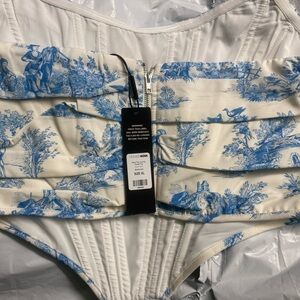 Fashion Nova Corset top